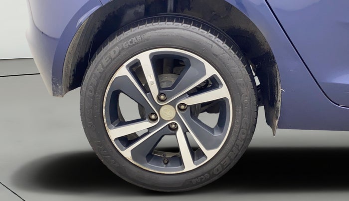 2023 Tata ALTROZ XZA PLUS, Petrol, Automatic, 15,184 km, Right Rear Wheel