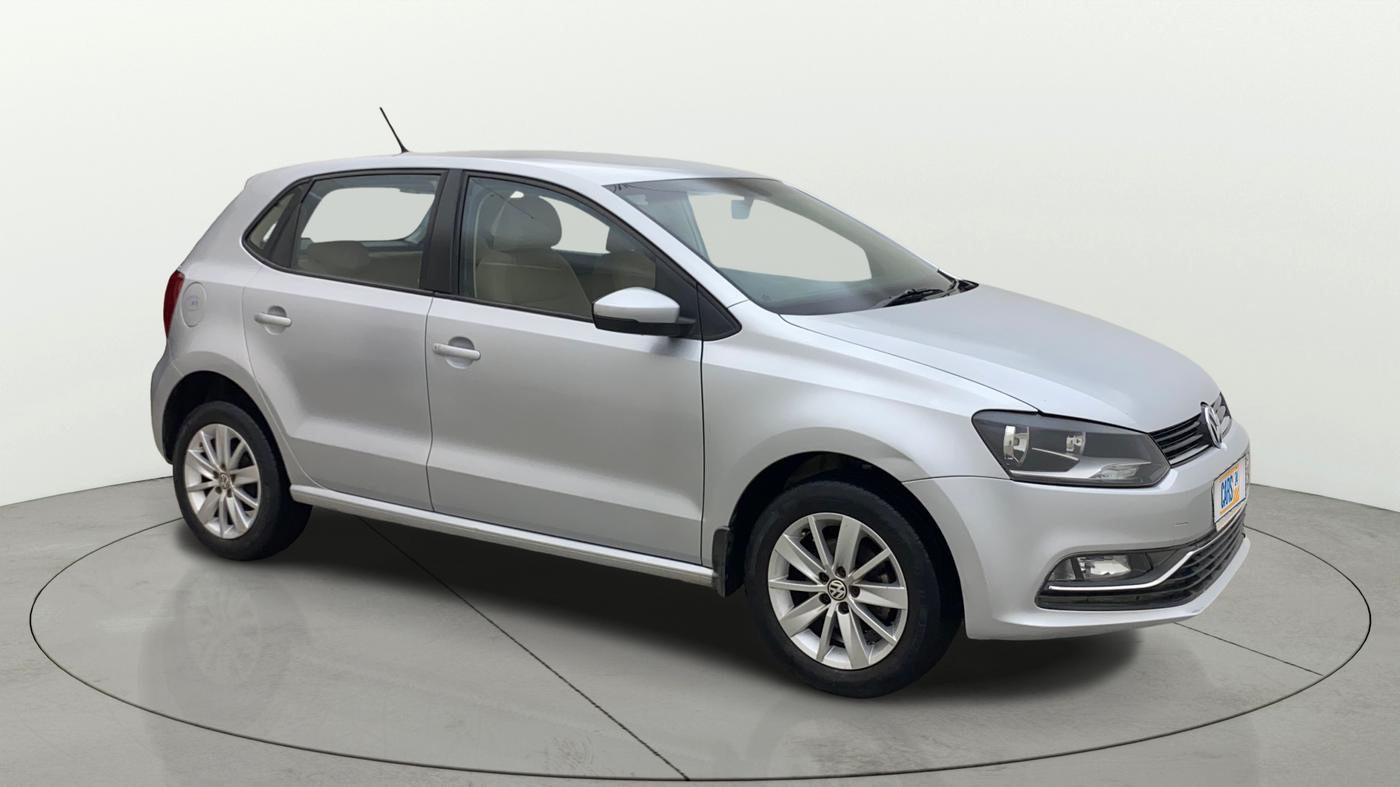 2015 Volkswagen Polo HIGHLINE1.2L, Petrol, Manual, 63,107 km, Right Front Diagonal