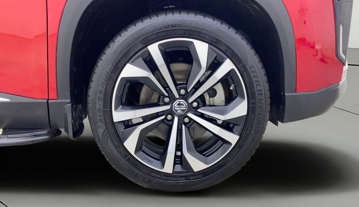 2023 MG HECTOR PLUS SHARP PRO 1.5 TURBO MT 6 STR, Petrol, Manual, 16,692 km, Right Front Wheel
