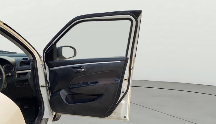 2017 Maruti Swift VXI, Petrol, Manual, 67,233 km, RHS Front Door