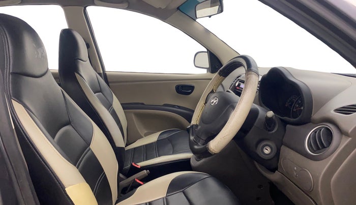 2013 Hyundai i10 ERA 1.1, Petrol, Manual, 1,33,436 km, Right Side Front Door Cabin