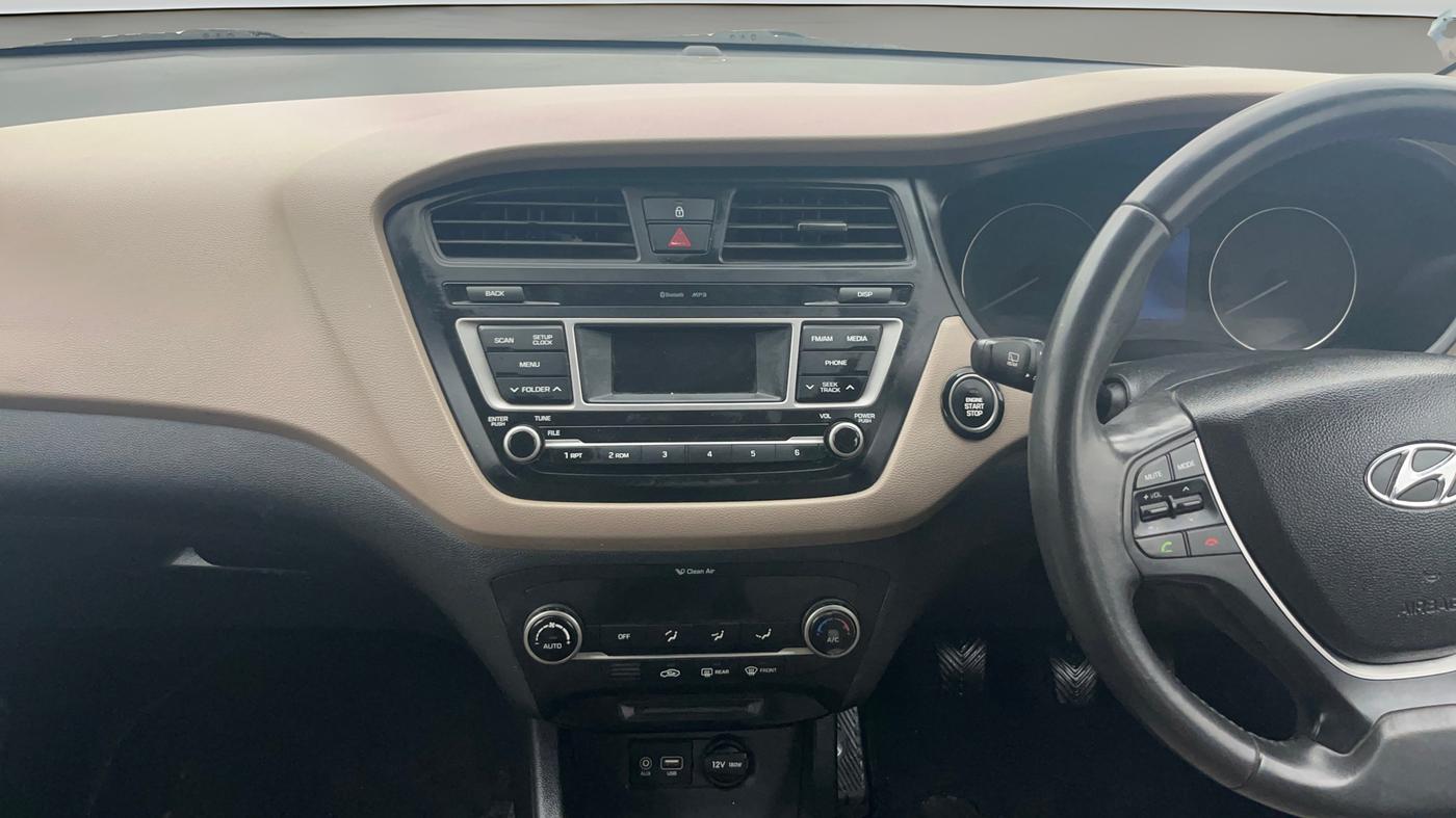 2016 Hyundai Elite i20 ASTA 1.2, Petrol, Manual, 1,02,226 km, Air Conditioner