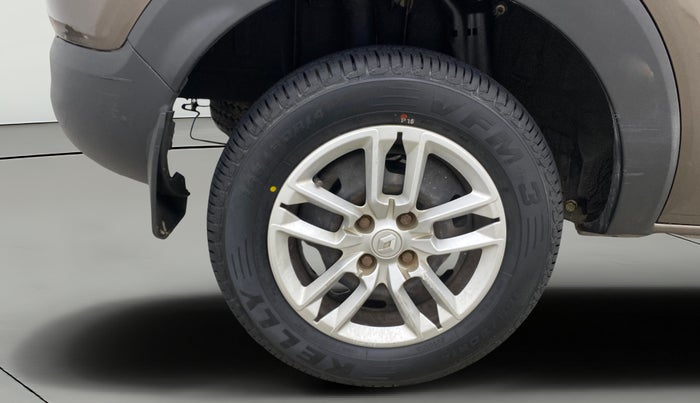 2022 Renault TRIBER RXL MT, Petrol, Manual, 27,492 km, Right Rear Wheel