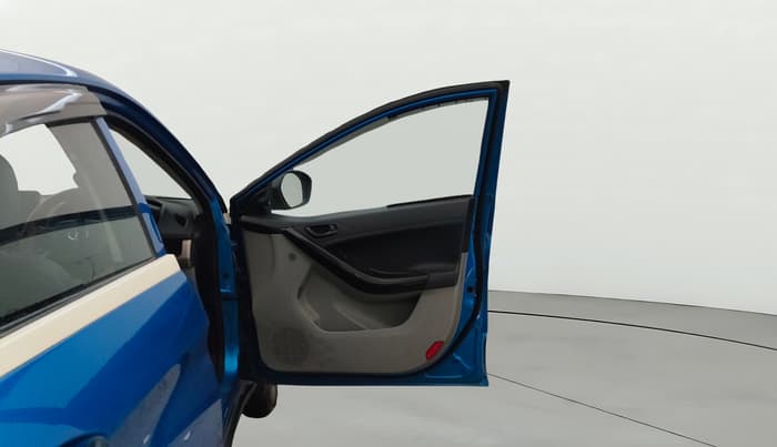 2019 Tata NEXON XM PETROL, Petrol, Manual, 36,648 km, RHS Front Door