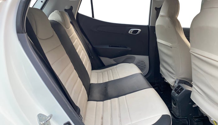 2023 Hyundai GRAND I10 NIOS SPORTZ 1.2 KAPPA VTVT, Petrol, Manual, 24,821 km, Right Side Rear Door Cabin