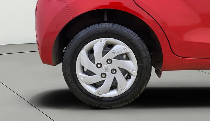 2018 Hyundai NEW SANTRO SPORTZ CNG, CNG, Manual, 93,899 km, Right Rear Wheel