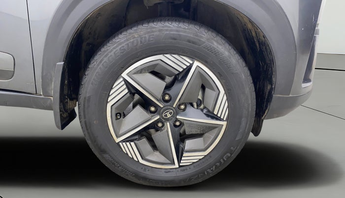 2024 Tata NEXON CREATIVE+ DCA 1.2 PETROL, Petrol, Automatic, 26,511 km, Right Front Wheel