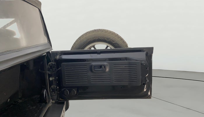 2021 Mahindra Thar LX D 4WD MT CONVERTIBLE, Diesel, Manual, 41,556 km, Boot Door Open