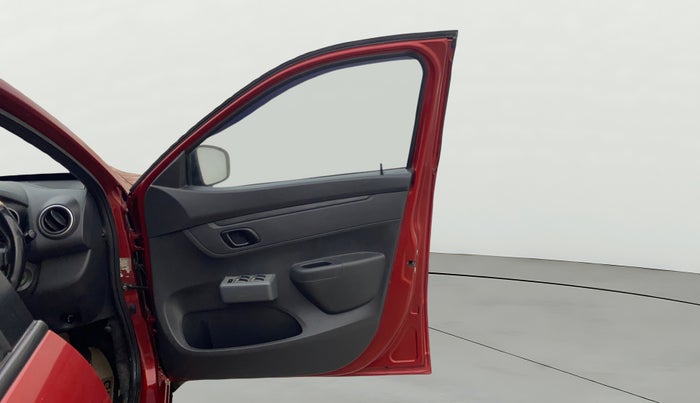 2016 Renault Kwid RXL, Petrol, Manual, 33,734 km, RHS Front Door