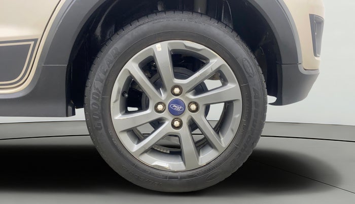 2020 Ford FREESTYLE TITANIUM 1.2 PETROL, Petrol, Manual, 34,712 km, Left Rear Wheel