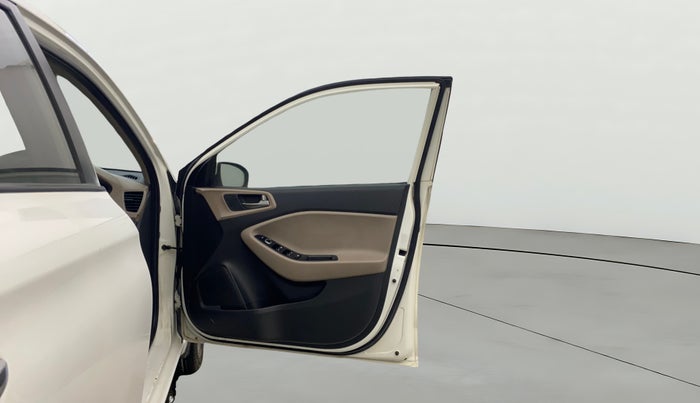 2015 Hyundai Elite i20 SPORTZ 1.2 (O), Petrol, Manual, 26,207 km, RHS Front Door