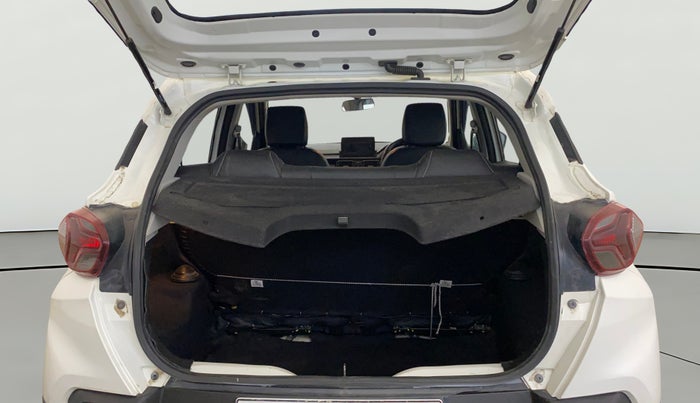 2022 Tata PUNCH ADVENTURE AMT, Petrol, Automatic, 30,374 km, Boot Open Zoomed View