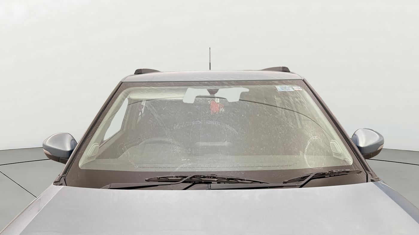 2024 Tata PUNCH ACCOMPLISHED DAZZLE PACK AMT, Petrol, Automatic, 26,229 km, Front Windshield