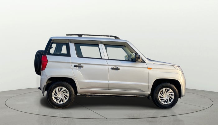 2016 Mahindra TUV300 T4, Diesel, Manual, 91,399 km, Right Side View