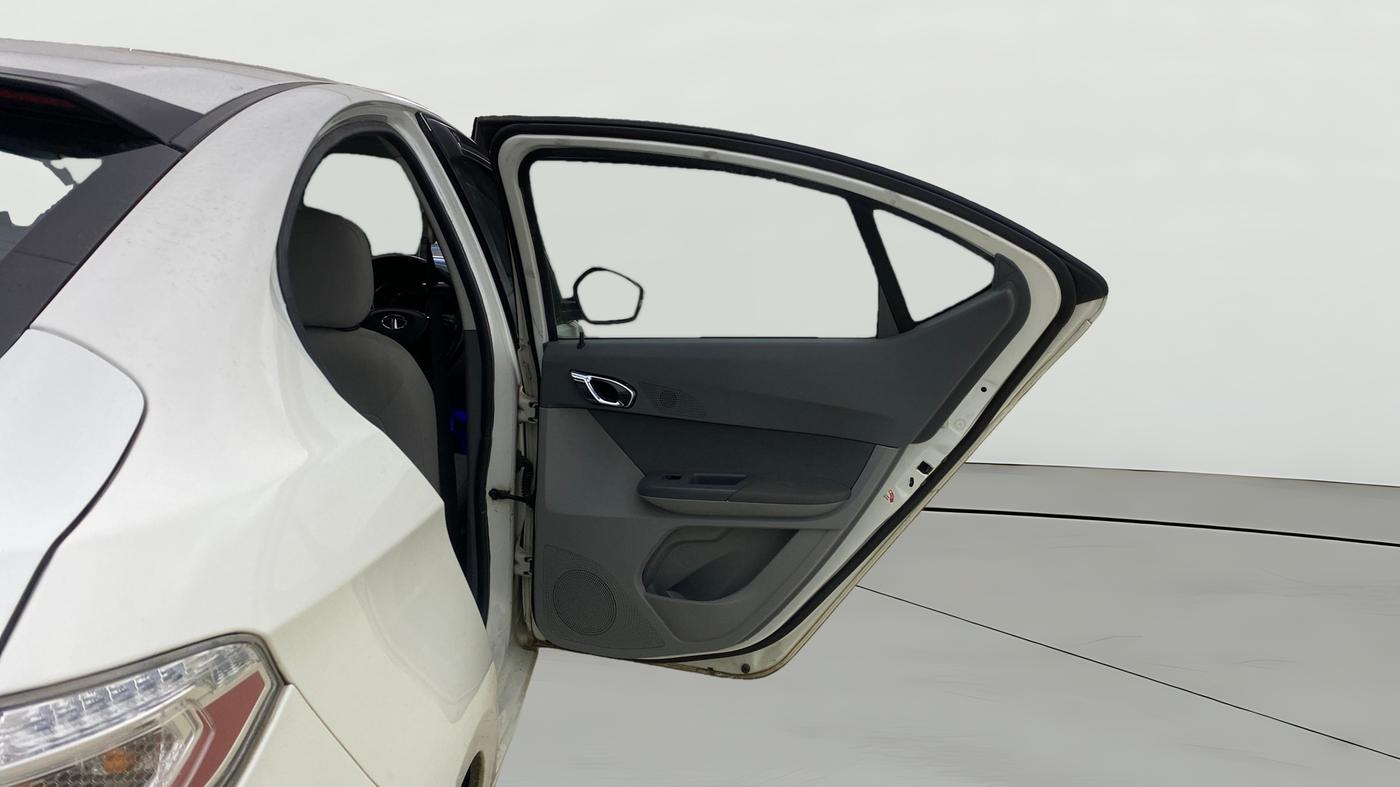 2022 Tata TIGOR XZ PLUS PETROL, Petrol, Manual, 82,276 km, RHS Rear Door