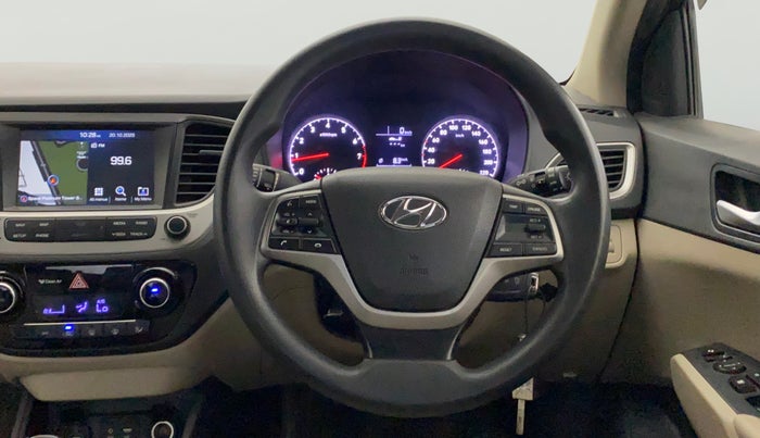 2018 Hyundai Verna 1.6 VTVT SX, Petrol, Manual, 84,701 km, Steering Wheel Close Up
