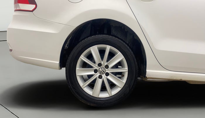 2017 Volkswagen Vento HIGHLINE PETROL AT, Petrol, Automatic, 84,972 km, Right Rear Wheel