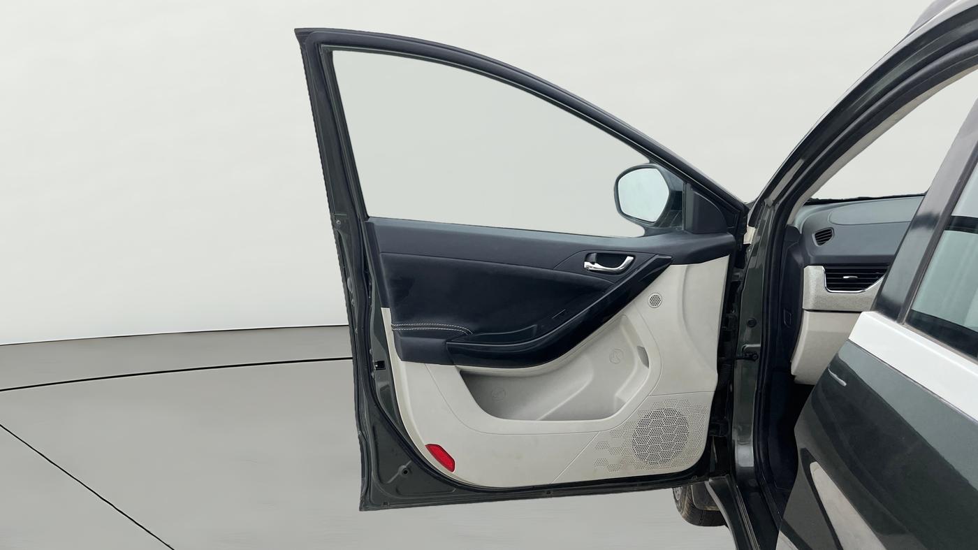 2021 Tata NEXON XZA PLUS DIESEL, Diesel, Automatic, 75,535 km, LHS Front Door