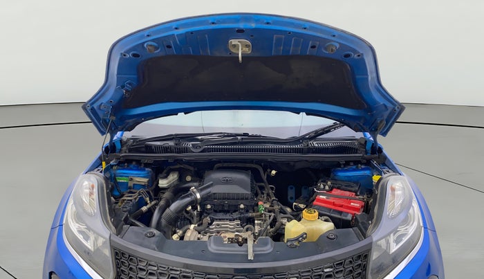 2018 Tata NEXON XZ PLUS PETROL, Petrol, Manual, 51,151 km, Open Bonet