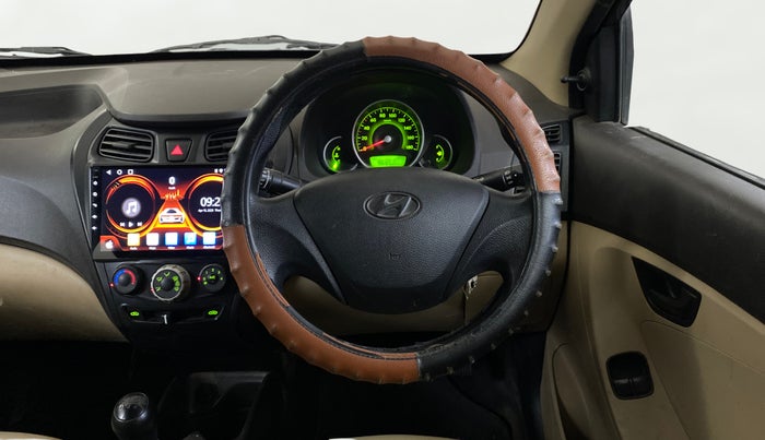 2016 Hyundai Eon MAGNA +, Petrol, Manual, 78,669 km, Steering Wheel Close Up