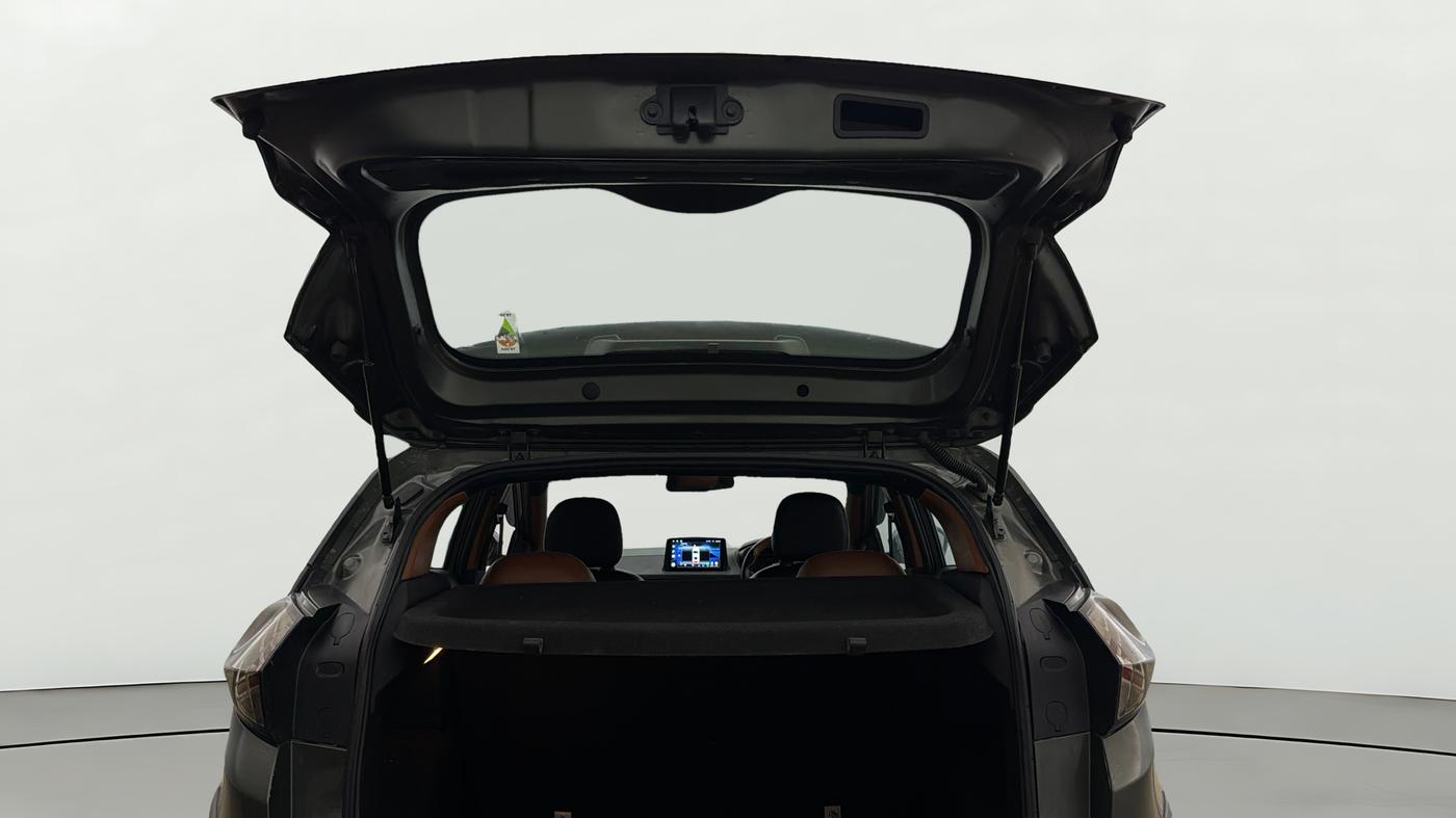 2023 Tata NEXON XM SUNROOF PETROL, Petrol, Manual, 31,146 km, Boot Door Open
