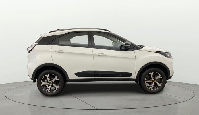 2022 Tata NEXON XZA PLUS (PREMIUM) PETROL, Petrol, Automatic, 43,680 km, Right Side View