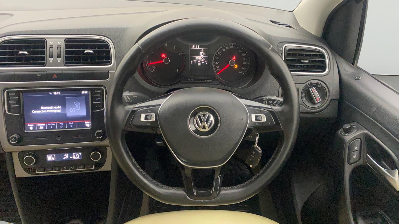 2019 Volkswagen Polo HIGHLINE PLUS 1.0 16 ALLOY, Petrol, Manual, 38,883 km, Steering Wheel Close Up