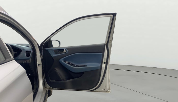 2016 Hyundai i20 Active 1.2 SX, Petrol, Manual, 79,914 km, RHS Front Door