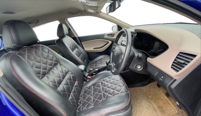 2016 Hyundai Elite i20 SPORTZ 1.2, Petrol, Manual, 69,634 km, Right Side Front Door Cabin