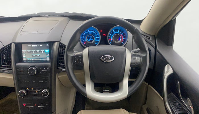 2017 Mahindra XUV500 W10, Diesel, Manual, 82,295 km, Steering Wheel Close Up