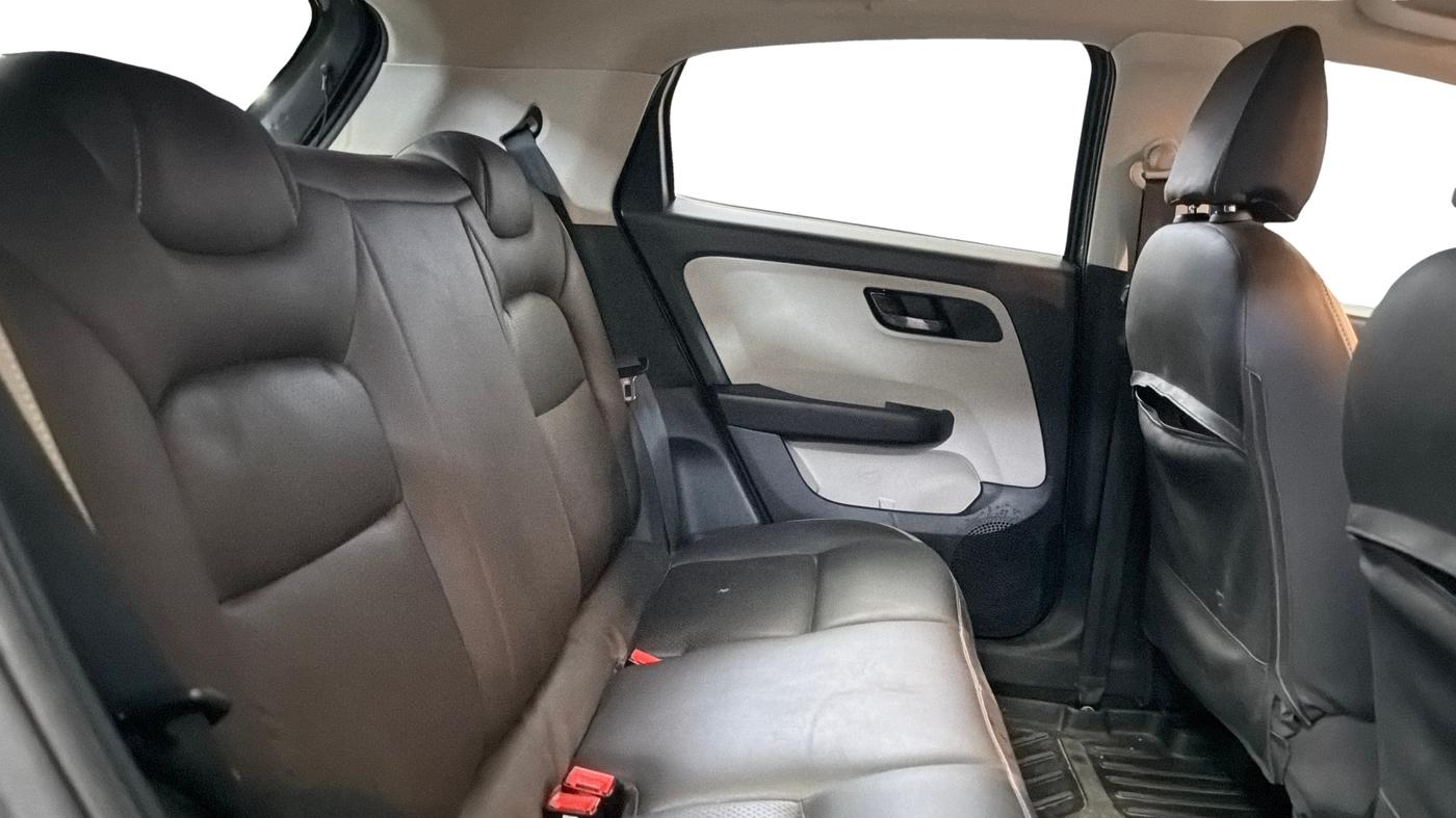 2023 Tata ALTROZ XM PLUS PETROL, Petrol, Manual, 52,545 km, Right Side Rear Door Cabin