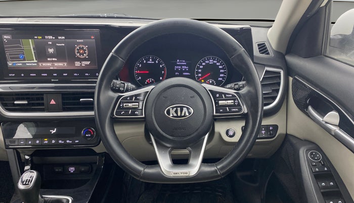 2020 KIA SELTOS HTX 1.5 PETROL, Petrol, Manual, 1,03,939 km, Steering Wheel Close Up