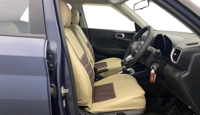 2019 Hyundai VENUE SX 1.0 TURBO, Petrol, Manual, 93,062 km, Right Side Front Door Cabin