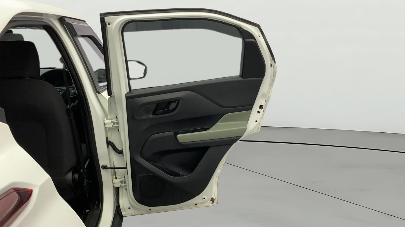 2022 Tata PUNCH ADVENTURE MT, Petrol, Manual, 31,956 km, RHS Rear Door
