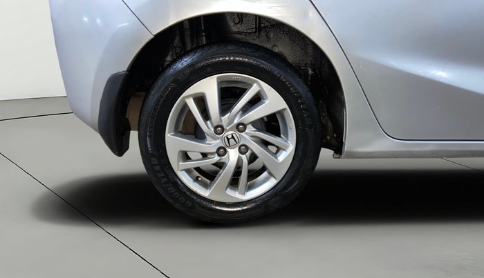 2016 Honda Jazz 1.2L I-VTEC V AT, Petrol, Automatic, 66,311 km, Right Rear Wheel