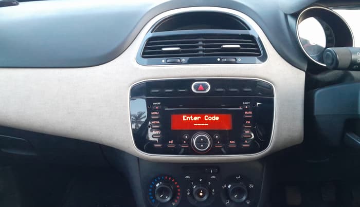 2015 Fiat Punto EVO DYNAMIC 1.2, Petrol, Manual, 44,471 km, Air Conditioner