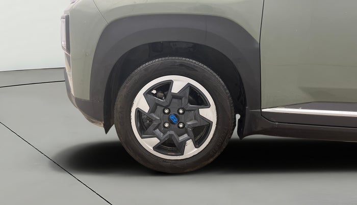 2023 Hyundai EXTER SX 1.2 CNG MT, CNG, Manual, 97,872 km, Left Front Wheel