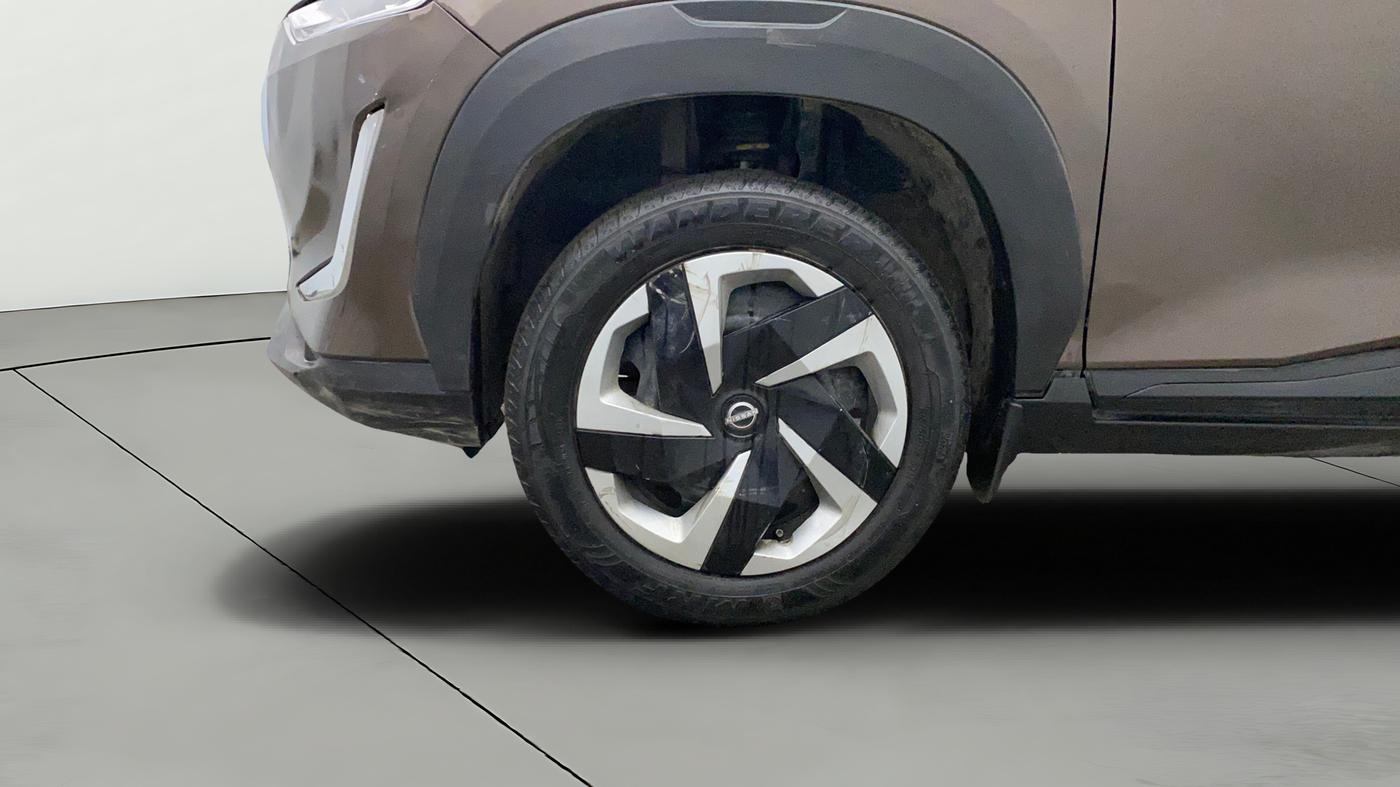 2022 Nissan MAGNITE XL, Petrol, Manual, 26,877 km, Left Front Wheel