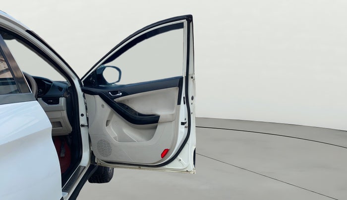 2020 Tata NEXON XZ PLUS (O) PETROL, Petrol, Manual, 46,430 km, RHS Front Door