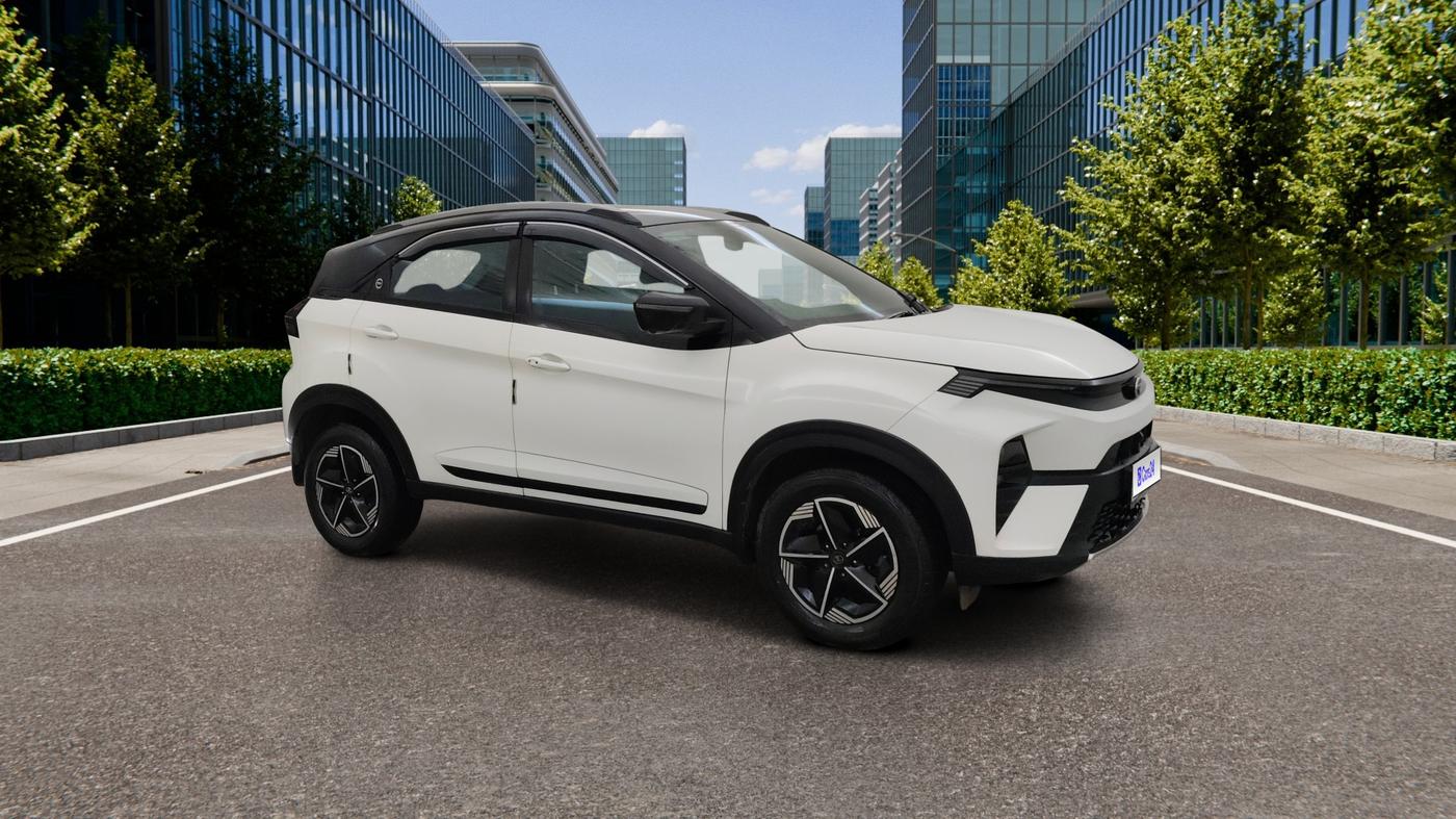 2024 Tata NEXON FEARLESS + SUNROOF DCA DUAL TONE 1.2 PETROL, Petrol, Automatic, 66,501 km, SRP