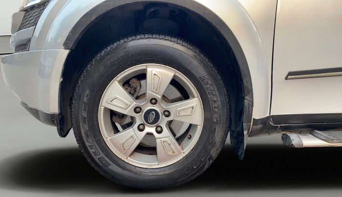 2013 Mahindra XUV500 W8, Diesel, Manual, 85,056 km, Left Front Wheel