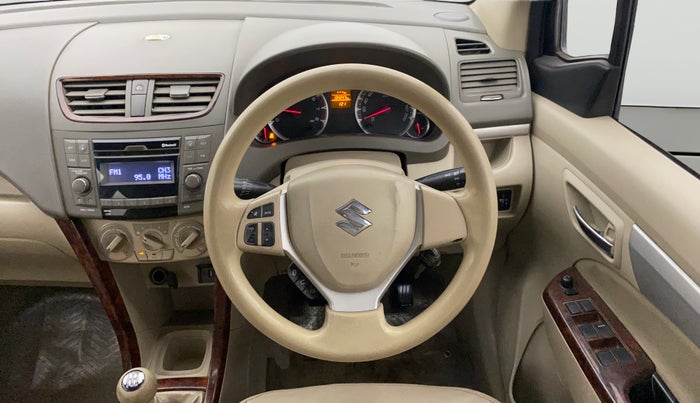 2015 Maruti Ertiga VXI CNG, CNG, Manual, 1,34,238 km, Steering Wheel Close Up