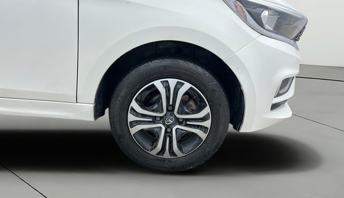 2022 Tata Tiago XZ PLUS CNG, CNG, Manual, 30,379 km, Right Front Wheel
