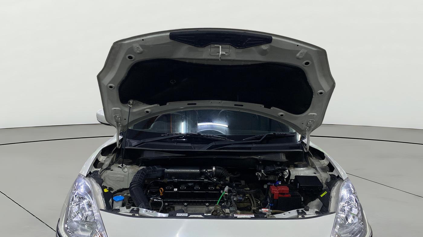 2024 Maruti Swift VXI, Petrol, Manual, 30,367 km, Open Bonet