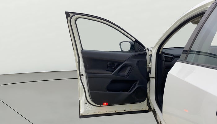 2023 Tata Harrier XE 2.0L KRYOTEC, Diesel, Manual, 1,04,313 km, LHS Front Door