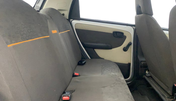 2015 Tata Nano TWIST XT, Petrol, Manual, 26,303 km, Right Side Rear Door Cabin