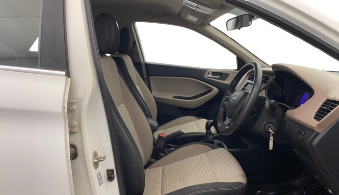 2020 Hyundai Elite i20 SPORTZ PLUS 1.2, Petrol, Manual, 91,158 km, Right Side Front Door Cabin