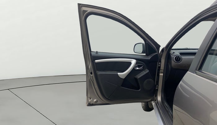 2018 Nissan Terrano  XL D Plus, Diesel, Manual, 76,725 km, LHS Front Door