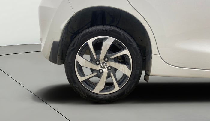 2025 Toyota Glanza V AMT, Petrol, Automatic, 8,878 km, Right Rear Wheel