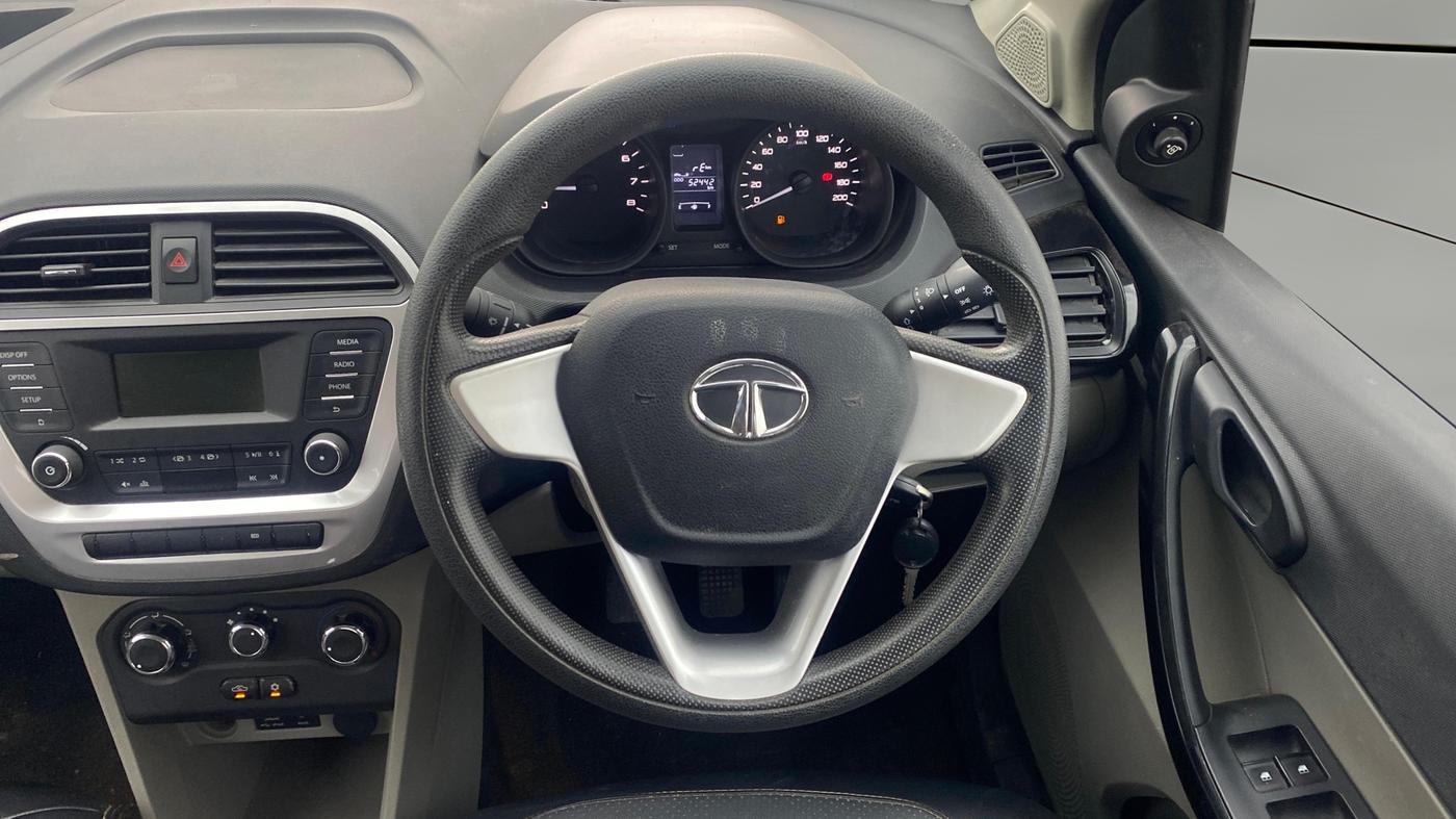 2016 Tata Tiago XT PETROL, Petrol, Manual, 52,477 km, Steering Wheel Close Up